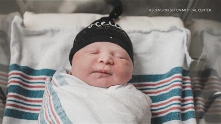 Can a baby be born without crying?