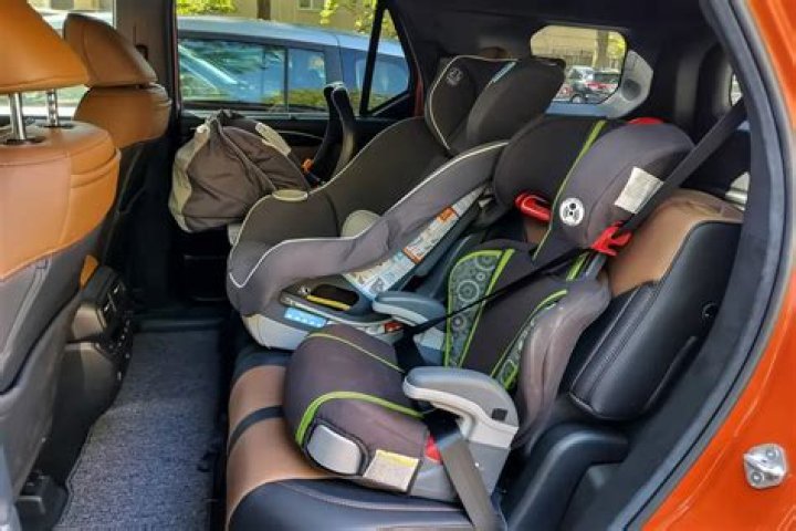 Can you clean car seats with Dawn?