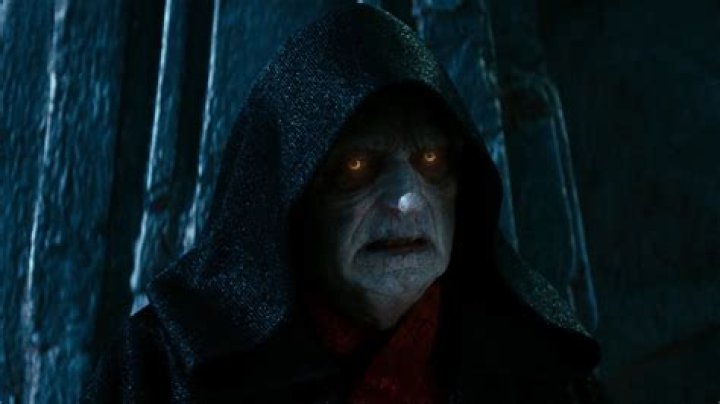 Did Palpatine make Vader weaker?