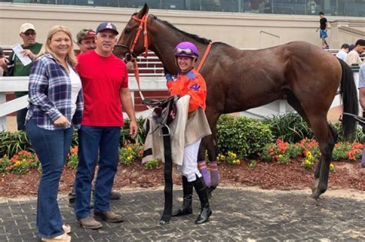 Do jockeys gamble?