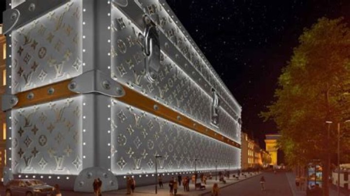 Does Louis Vuitton have a snake slaughterhouse?