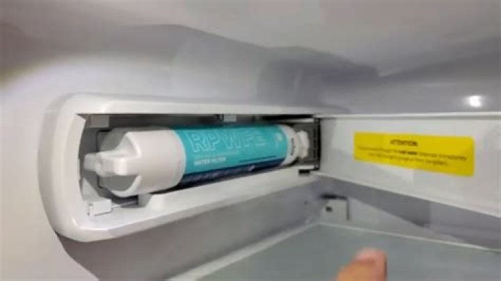 Does refrigerator filter remove PFOA?