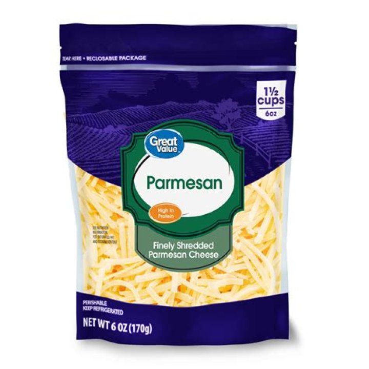 Does shredded cheese have wood chips in it?