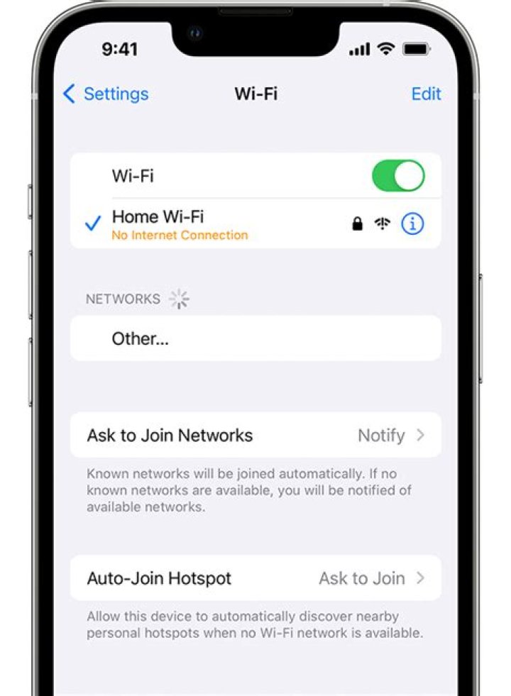 How do I know if my phone is using WiFi or data?