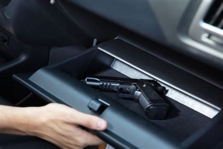 How do you get Jackie's gun if you sent him to Vik?