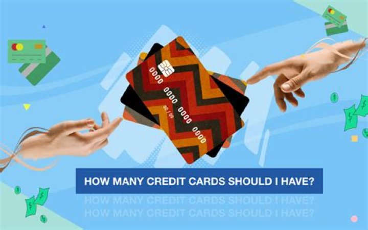 How many credit cards does a rich person have?
